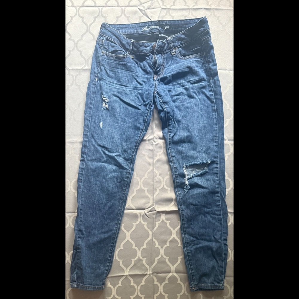 Women's Blue Distressed Jeans/Jeggings